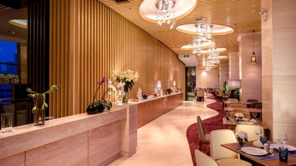 โอ๊ก ชาโต Hotel จิ่นโจว ภายนอก รูปภาพ
